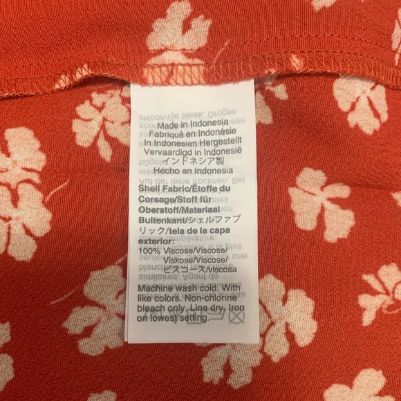 Madewell Ruffle-Wrap Midi Skirt in Happy Hibiscus Size 24 - Picture 4 of 9